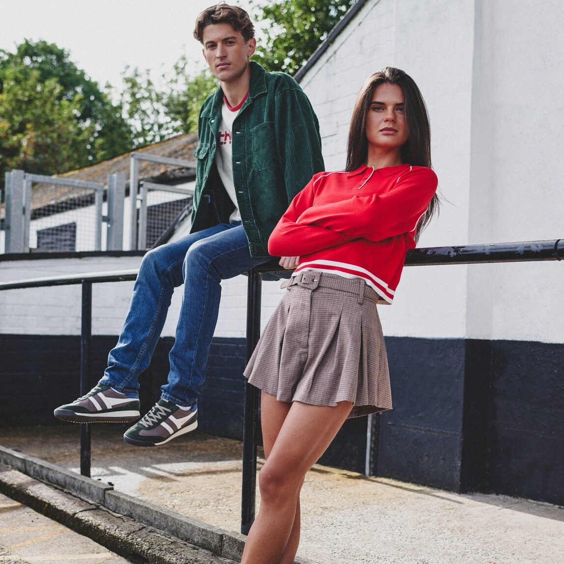 Stylowa czerwona bluza