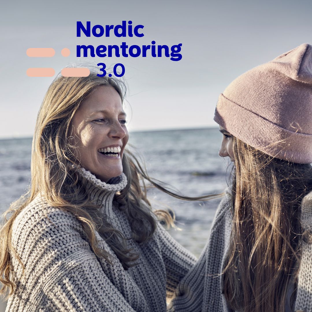 Obrazek programu Nordic Mentoring 3.0. Na obrazku są dwie kobiety nad wodą.